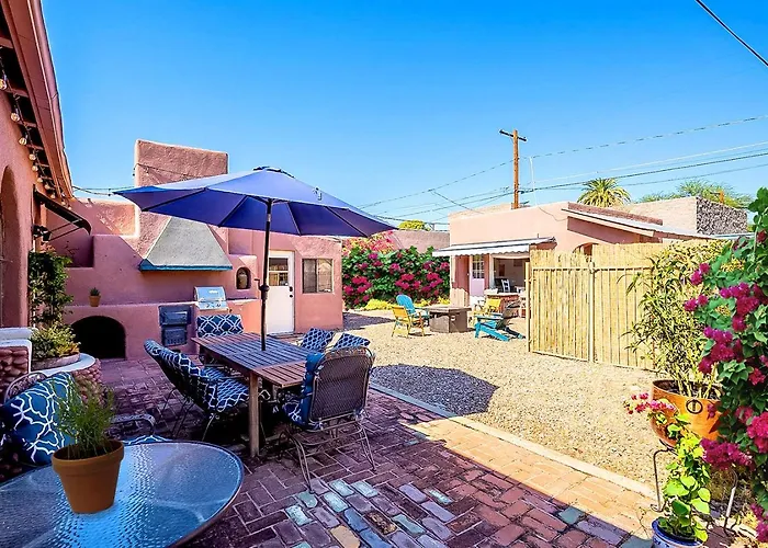 Mesquite Manor - Historic 3bd 2ba Bungalow, Steps To Uofa *